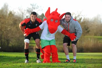 Patch the Fresh Start Wales Dragon with Wales players Aaron Shingler and Alex Cuthbert